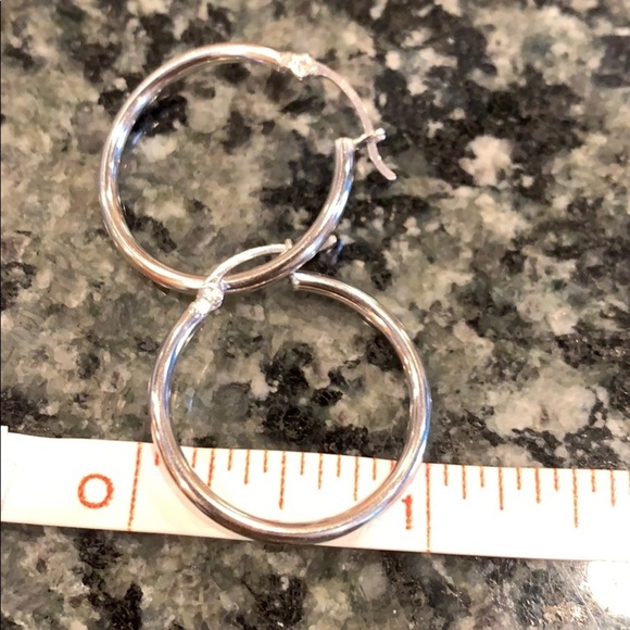 New 14K White Gold 1 inche Hoop Earrings 2mm - Picture 2 of 5